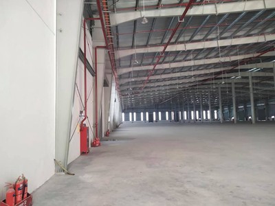 Cho thuê kho 2000m2 tại đức giang, long biên, hn. pccc tự động 0