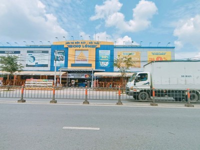 Bán nhà mặt tiền tô ký hóc môn 165m2 giá 14 tỷ 5 kinh doanh ngay 0