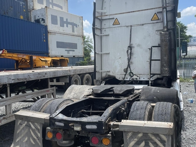 Bán xe đầu kéo Freightliner 2005 3
