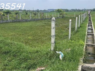 Chính chủ bán đất vườn - 325m2, gần khu dân cư, trường học, chợ, trụ sở ubnd xã chỉ 550 triệu. 1