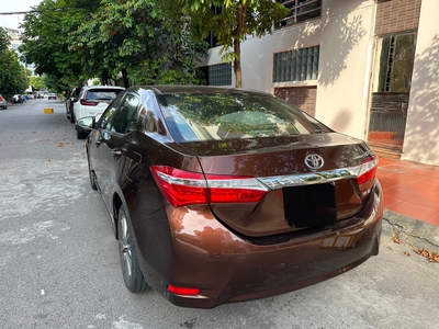 Bán Toyota altis 1.8, đời 2015, 465t 3