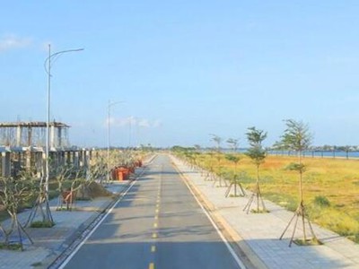 Lô đường 10m5 thông vịnh, hướng Đông Nam cực đẹp giá chỉ 1.6 tỷ, đã có sổ công chứng ngay 4