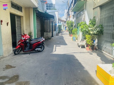 Bán nhà cũ khu nội đô cư xá phú lâm a quận 6 33m2 hxh chỉ nhỉnh 4 tỷ thương lượng. 0