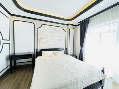 Bán siêu mẫu khoác lên mình bộ váy Indochine phong cách Địa Trung Hải tại TĐC đường 12m 4