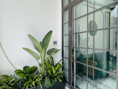 Bán siêu mẫu khoác lên mình bộ váy Indochine phong cách Địa Trung Hải tại TĐC đường 12m 1