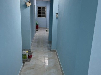 Cho thuê nhà đường bến bình đông 4m dài 15m 1 trệt 1 lầu , 4 phòng ngủ 0