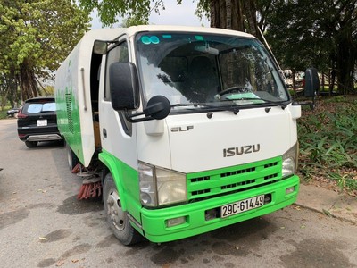 Chính Chủ Cần Bán Xe Hút Bụi Đường Isuzu Tại Chân Cầu Vượt Cổ Bi - Gia Lâm - Hà Nội 2