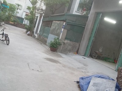 Chính chủ cần cho thuê mặt bằng kinh doanh/kho  tại thạch bàn ngay chân cầu vĩnh tuy 3