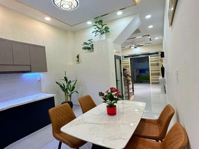 Bán nhà mới cao cấp ,hẻm ba gác gần mặt tiền bà hom p13 quận 6 giá 4,9 tỷ 2