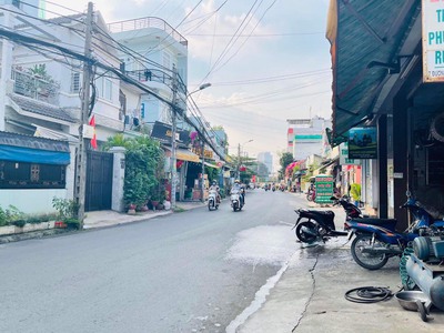 Cần bán Nhà mặt tiền đường Số 10, P. Linh Trung, Diện tích 90m , Giá 11 Tỷ 5