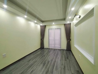 Bán nhà Giang Biên, thang máy, gara ôtô, ngõ thông xe tải, 37m, hơn 5 tỷ 1