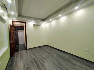 Bán nhà Giang Biên, thang máy, gara ôtô, ngõ thông xe tải, 37m, hơn 5 tỷ 5