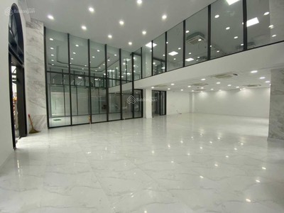 Lô góc mặt phố chùa bộc 70m - 2 tầng - mt 10m - gía 36.5 tỷ 2