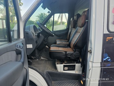 Cần Bán Xe Mercedes Benz Tại Kdc Vạn Phúc- Phường Hiệp Bình Phước- Thành Phố Thủ Đức- Hồ Chí Minh 2