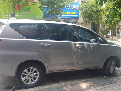 Xe Innova cho thuê đón tiễn sân bay, đi tỉnh siêu rẻ 1