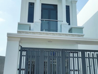 Nhà 1 lầu 5x15 giá 640tr, shr, mt tỉnh lộ 9 cầu lớn hóc môn. 640 triệu 1