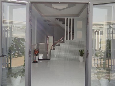 Nhà 1 lầu 5x15 giá 640tr, shr, mt tỉnh lộ 9 cầu lớn hóc môn. 640 triệu 2