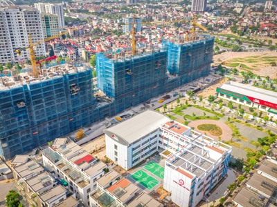 Bán cắt lỗ căn 2PN góc 65m2 view nội khu tầng trung tòa L4 đồ nguyên bản giá 2,5x tỷ bao phí 0