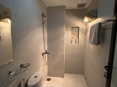 Cho thuê nhà nguyên căn, căn hộ dịch vụ thang máy full đồ mới tinh, 11 phòng khép kín. 1