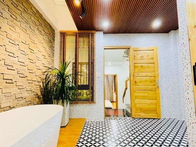 Nhà mới đẹp 1 trệt 1 lầu mới cách mặt  bán nhà . 3