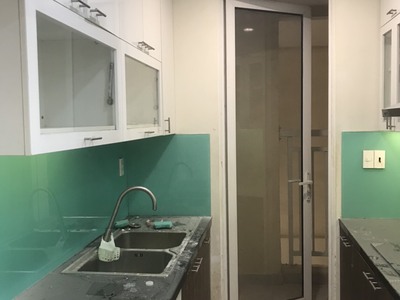 Cho thuê căn hộ Lucky Plaza, đường phan văn khoẻ, phường 2, quận 6: -	- 85m2, 2 phòng ngủ, 2 toilet 5