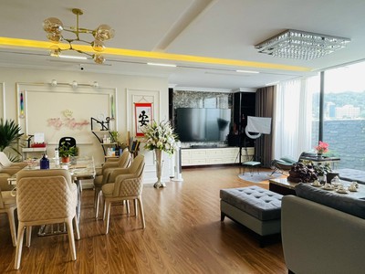 Bán khách sạn 31 phòng trung tâm KDL Bãi Cháy Hạ Long giá 47 tỷ 5