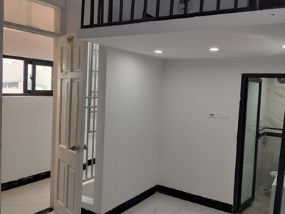 Bán tòa ccmn tại triều khúc 8 tầng 19 phòng doanh thu 840tr/ năm, đang vận hành full phòng.lh e long 1