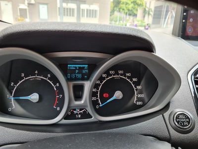 Cần bán xe gia đình Ecosport 2017, xe cọp 3