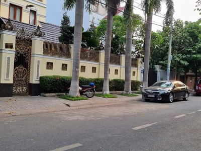 Bán  biệt thự đẳng cấp giới thượng lưu khu tên lửa - bình tân - 250m2 - 28 tỷ - đẹp miễn bàn 0