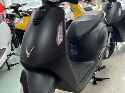VinFast Evo200 - Miễn phí 1 năm thuê pin và kèm 2 gói cước từ 189k 0