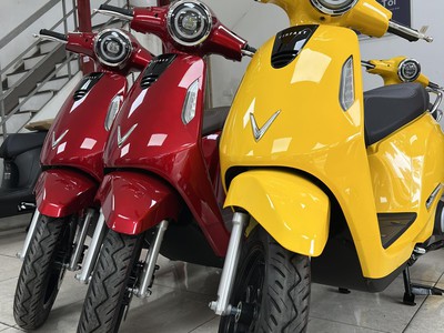 VinFast Evo200 - Miễn phí 1 năm thuê pin và kèm 2 gói cước từ 189k 1