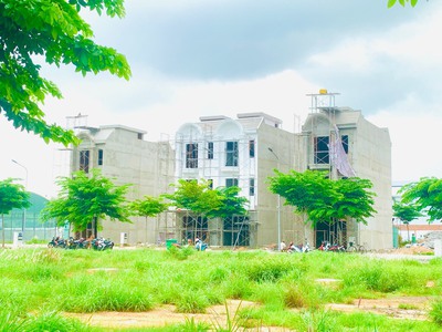 Mua nhà phố khánh bình nhận ngay vảng rồng 1