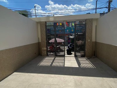 Nhà mới 650tr shr 2pn liền kề bv hàn quốc mỹ hạnh long an. 0