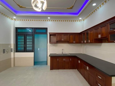 Nhà mới 650tr shr 2pn liền kề bv hàn quốc mỹ hạnh long an. 2