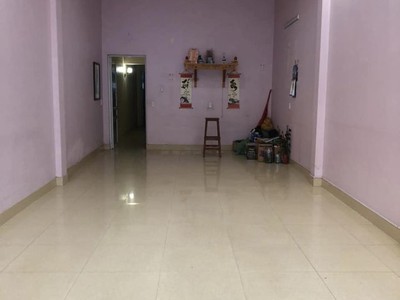 Chính chủ cần bán nhanh căn nhà nằm trên trục đường chính ngay ngã 3 công ty 390 nhạc sơn  - cốc 0