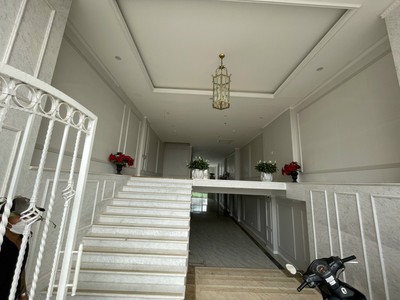 Mặt bằng view hồ 68 xuân diệu 180m cho thuê giá 48 tr 4