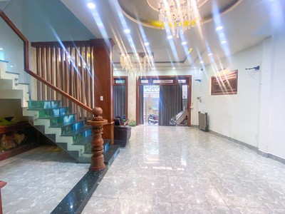 Giải quyết công việc cần bán gấp nhà lô góc bà hom quận 6 150m2 3