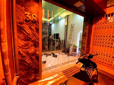 Bán Nhà Ngõ 30 khâm thiên diện tích 34m2 xây 4 tầng mặt tiền 3.5m quận đống đa 8