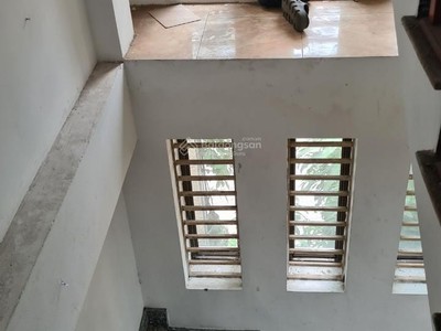Chính chủ bán nhà mặt phố ngã 3 quỳnh mai hai bà trưng, thuận tiện kinh doanh hoặc cho thuê làm vp 1