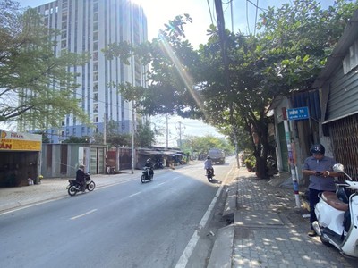 Bán đất mặt tiền hoàng quốc viêt - quận 7- đang kinh doang nhà hang  - 1000m2 - giá bán 62 tỷ tl 0