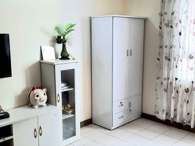 Mình cho thuê căn 89m2 trong CC Phúc Thịnh 341 Cao Đạt P1 Q5: -	1 lầu có 4 căn hô, 2 thang máy 0
