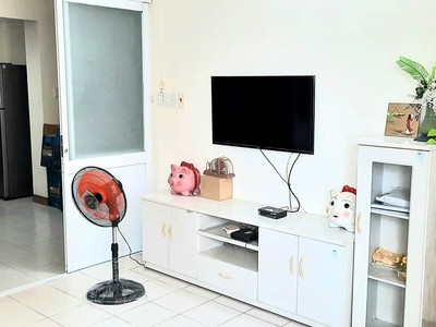 Mình cho thuê căn 89m2 trong CC Phúc Thịnh 341 Cao Đạt P1 Q5: -	1 lầu có 4 căn hô, 2 thang máy 1