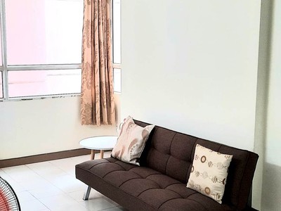 Mình cho thuê căn 89m2 trong CC Phúc Thịnh 341 Cao Đạt P1 Q5: -	1 lầu có 4 căn hô, 2 thang máy 4
