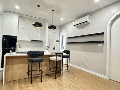 Cho thuê căn hộ vin Marina  Loại 1-2 phòng ngủ  DT: 30m2 - 50m2  Giá thuê: 8tr - 20tr/ tháng 2