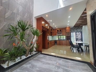 Nhà 3 tầng nguyễn sắc kim - mới hoàn thiện - sát đường võ chí công 1