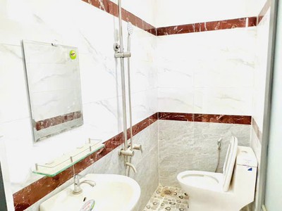 Hạ 150tr Bán Nhà Dĩ An Sổ Chung 1 Lầu 1 Trệt Hẻm 5m Ngã 3 Ông Xã 5