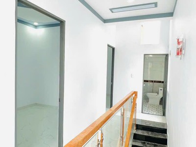 Hạ 150tr Bán Nhà Dĩ An Sổ Chung 1 Lầu 1 Trệt Hẻm 5m Ngã 3 Ông Xã 6