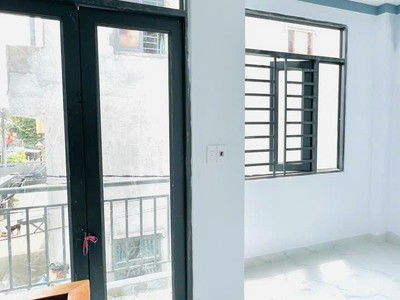 Hạ 150tr Bán Nhà Dĩ An Sổ Chung 1 Lầu 1 Trệt Hẻm 5m Ngã 3 Ông Xã 8