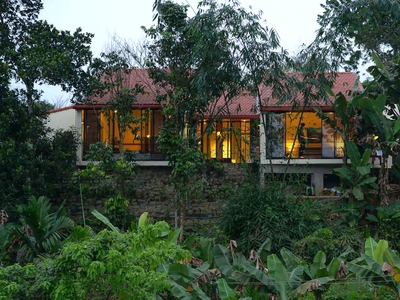 Cho thuê căn góc 2mt đường d1 và 282 ung văn khiêm bình thạnh 3