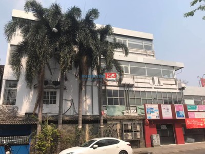 Cho thuê căn góc 2mt đường d1 và 282 ung văn khiêm bình thạnh 2